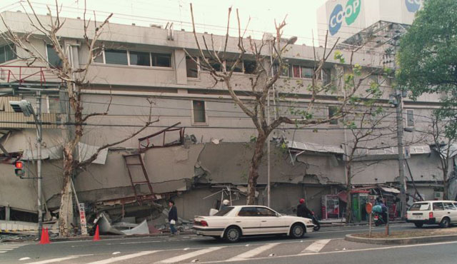 P3 2b 六甲道周辺（灘区／1995年） - 見過ごされている<br>「一般ビルの耐震化」