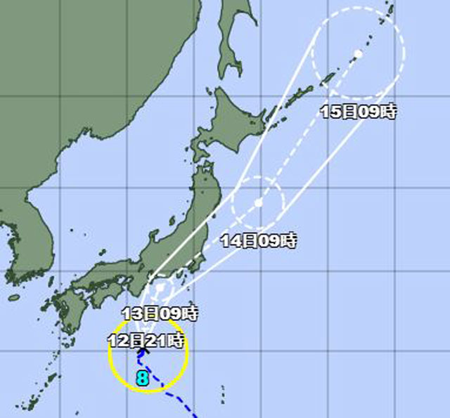 P3 3 気象庁「台風（8月12日09時xx分現在）より」 - 「長雨蓄積型」降雨で高まる<br>洪水・土砂災害リスク