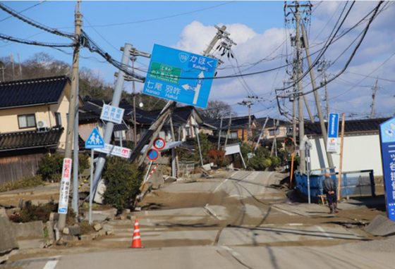 P3 1b 「内灘町宮坂・西荒屋 かほく市大崎で発生した液状化現象」（土木学会調査「24.01.04 560x382 - 能登半島で顕在化　液状化リスク